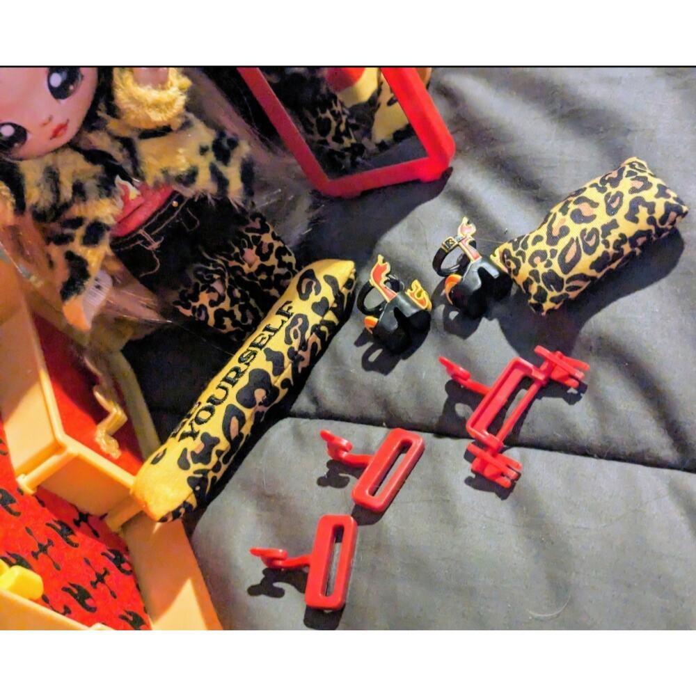 Na Na Na Surprise doll backpack bedroom playset jaguar cheetah High heel shoes - Picture 3 of 11
